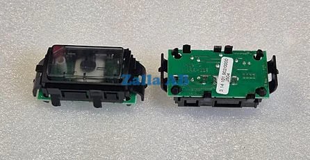 PUSH BUTTON FOR NOVEL CAR FILM PRESSEL