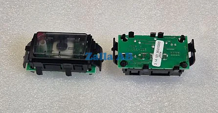 PUSH BUTTON FOR NOVEL CAR FILM PRESSEL